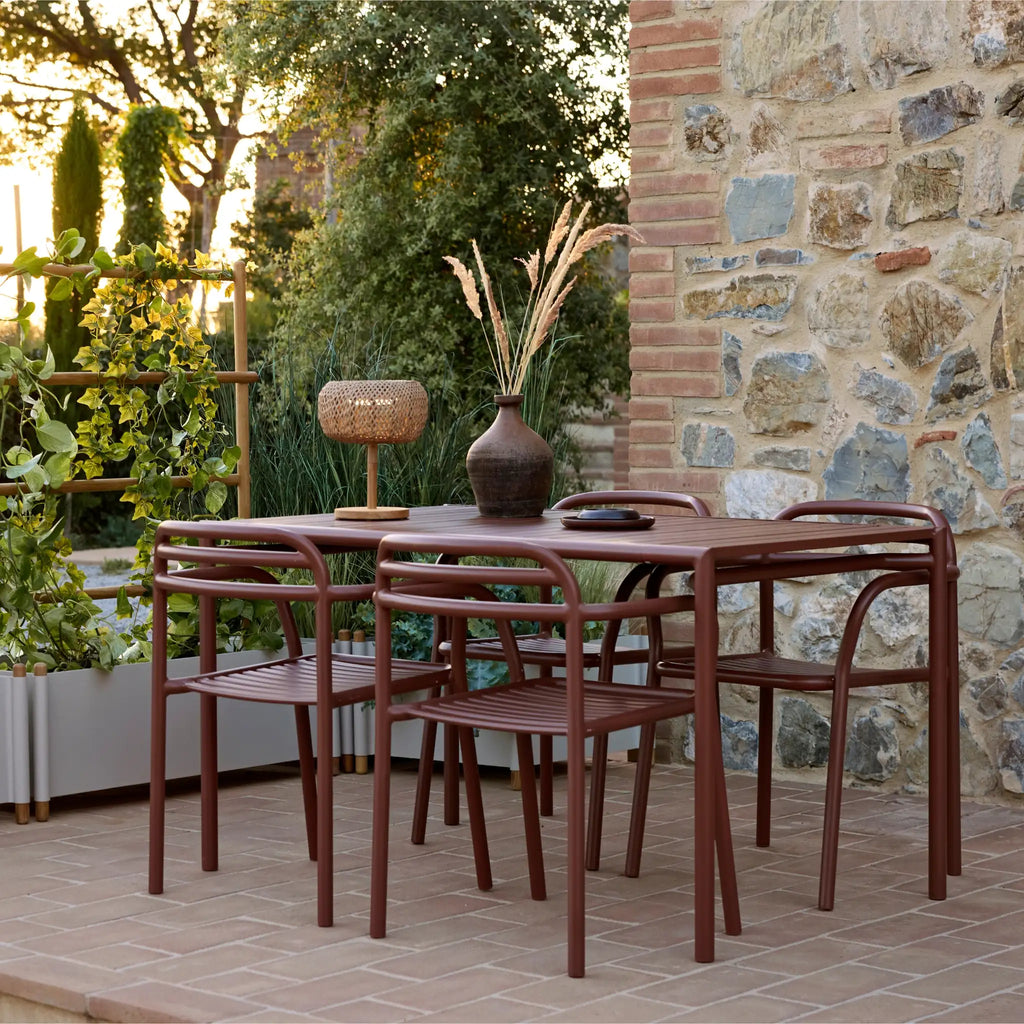 BLISS Outdoor Dining Table Set in Desert Red - Cane-Line | Milola