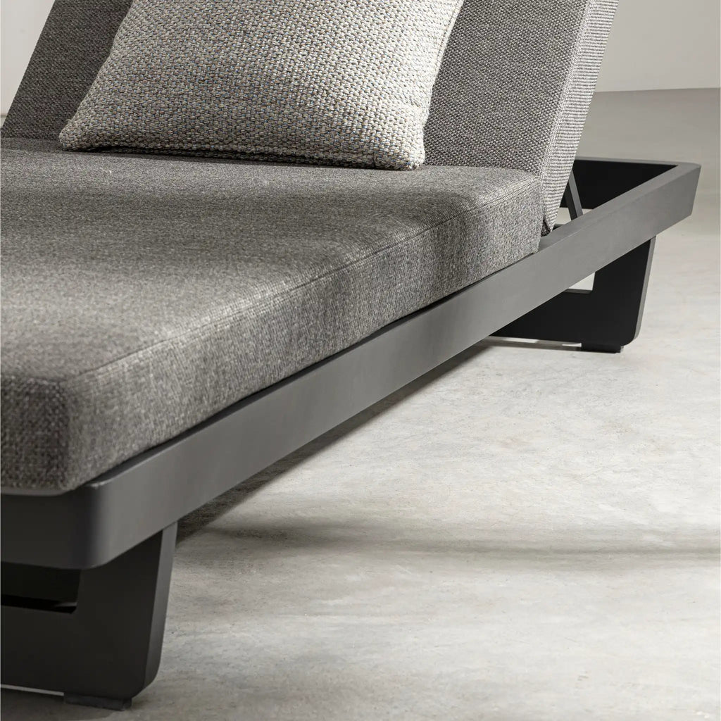 INFINITY Sun Lounger in Anthracite - Bizzotto | Milola