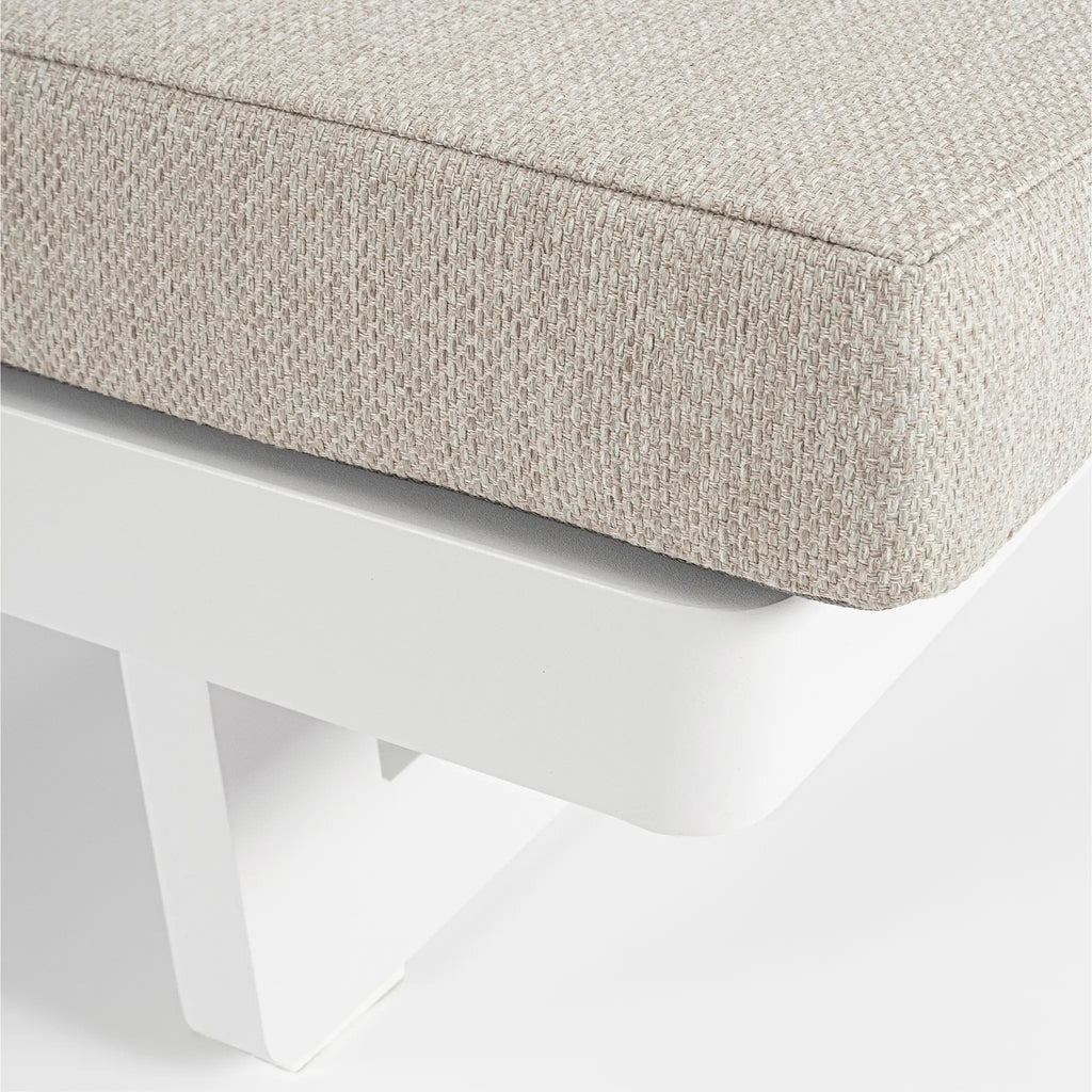 INFINITY Sun Lounger in White - Bizzotto | Milola