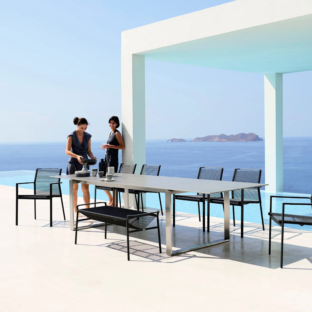 EDGE - Extendable Outdoor - Dining Table - Ceramic&Steel - Cane-Line | Milola